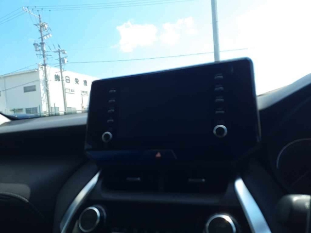 TOYOTA HARRIER 2022