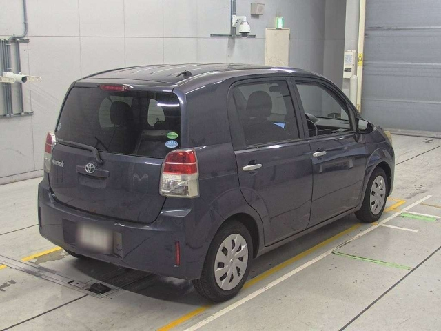 TOYOTA SPADE 2012