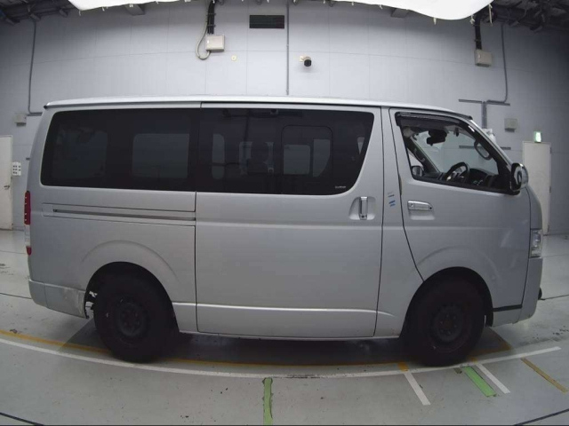 TOYOTA REGIUS ACE VAN 2019
