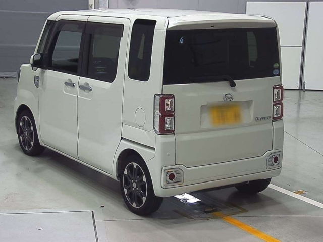 DAIHATSU WAKE 2019