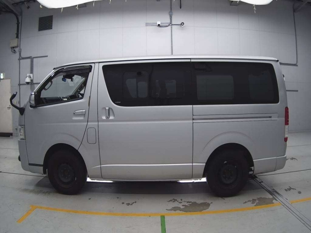 TOYOTA REGIUS ACE VAN 2019
