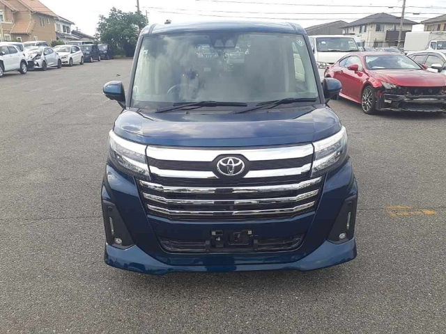 TOYOTA ROOMY 2021
