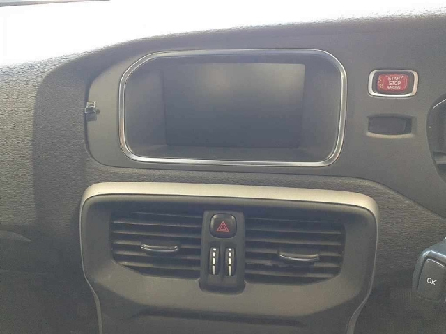 VOLVO V40 2013