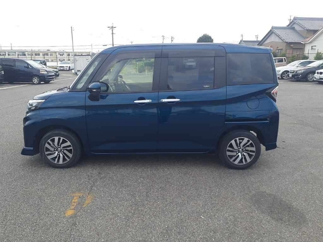TOYOTA ROOMY 2021