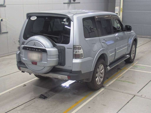 MITSUBISHI PAJERO 2009