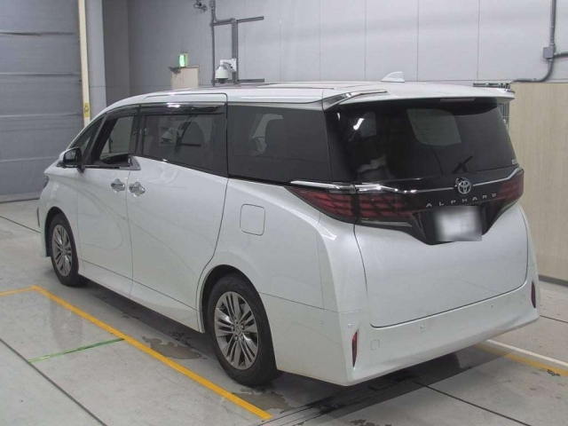 TOYOTA ALPHARD 2024