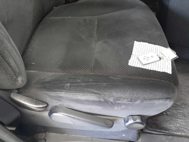 TOYOTA ALPHARD 2010