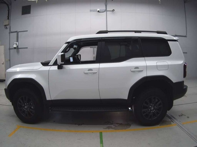 TOYOTA LAND CRUISER 2024