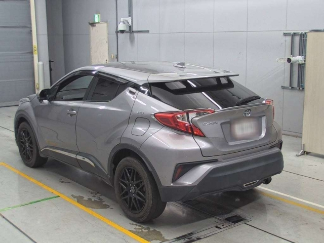 TOYOTA C-HR 2017