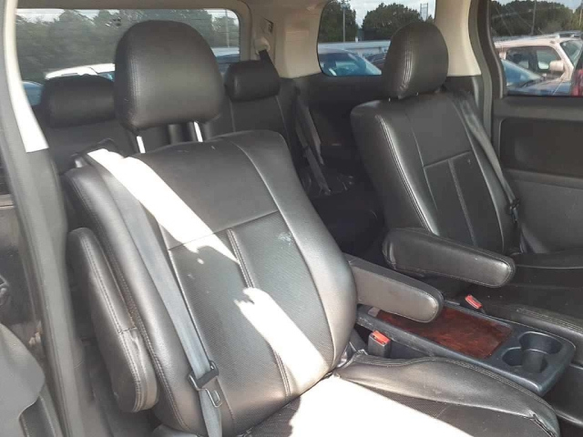 TOYOTA VELLFIRE 2012