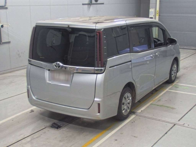 TOYOTA NOAH 2021