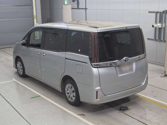 TOYOTA NOAH 2021
