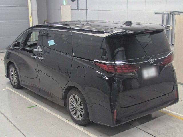 TOYOTA ALPHARD 2024