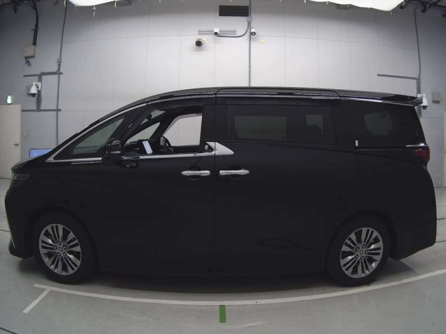 TOYOTA ALPHARD 2024