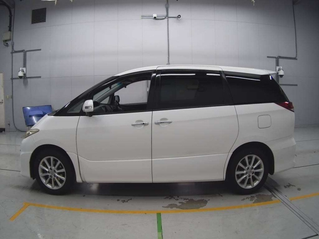 TOYOTA ESTIMA 2009