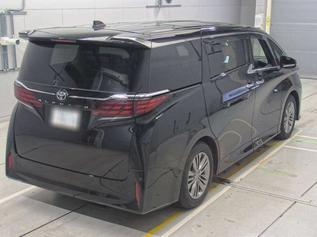 TOYOTA ALPHARD 2024