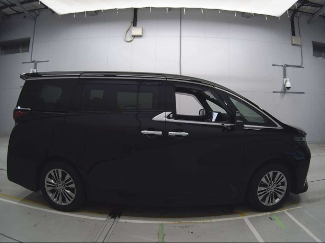 TOYOTA ALPHARD 2024
