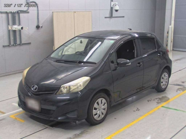 TOYOTA VITZ 2012