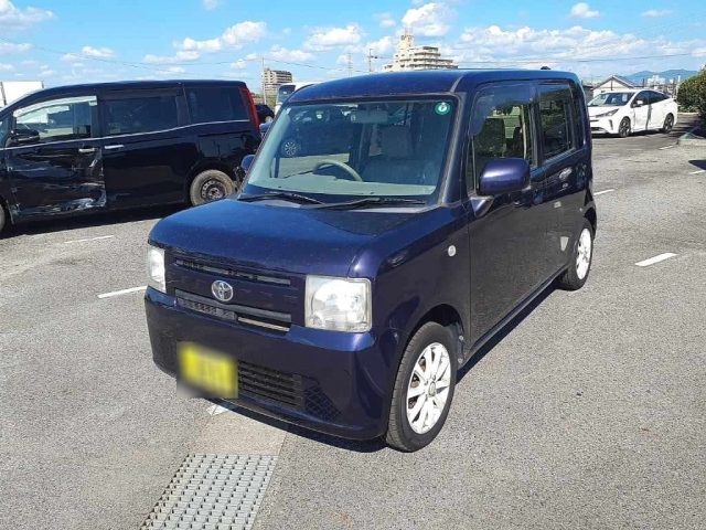 TOYOTA PIXIS SPACE 2013