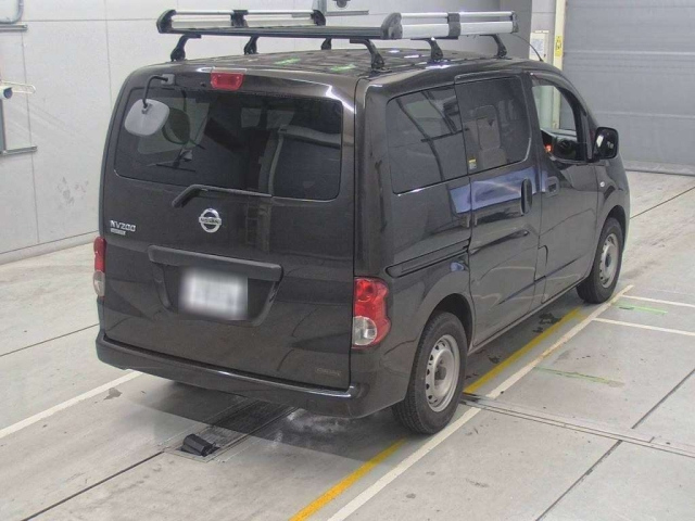 NISSAN NV200 2018