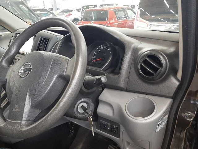 NISSAN NV200 2018