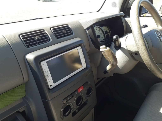 TOYOTA PIXIS SPACE 2013