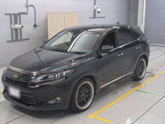 TOYOTA HARRIER 2014
