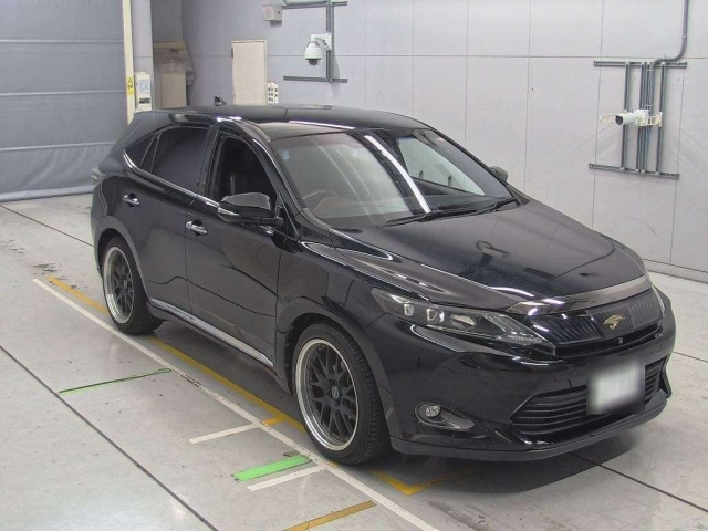 TOYOTA HARRIER 2014