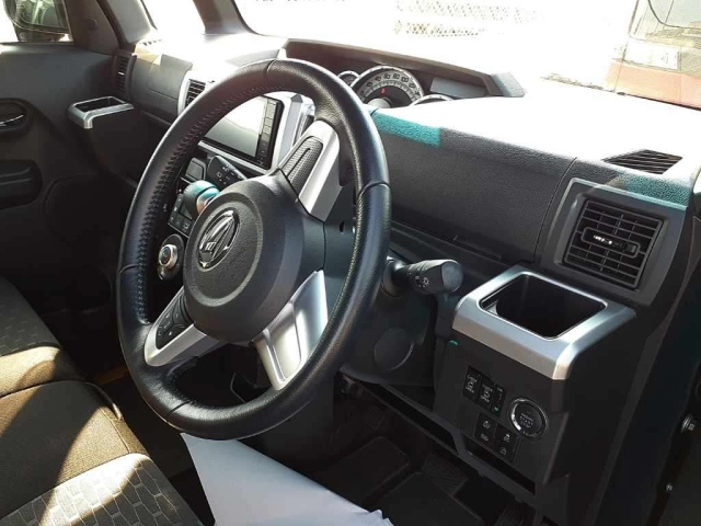 DAIHATSU WAKE 2020