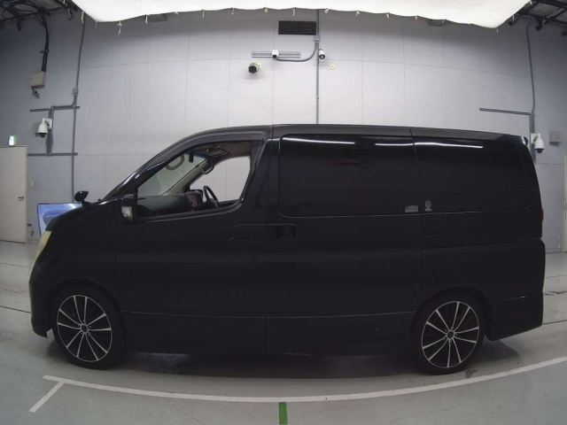 NISSAN ELGRAND 2008