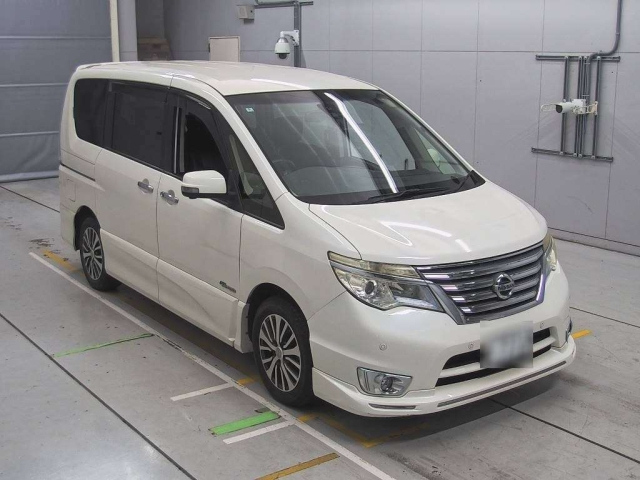 NISSAN SERENA 2014
