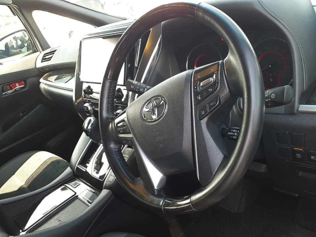 TOYOTA ALPHARD 2020