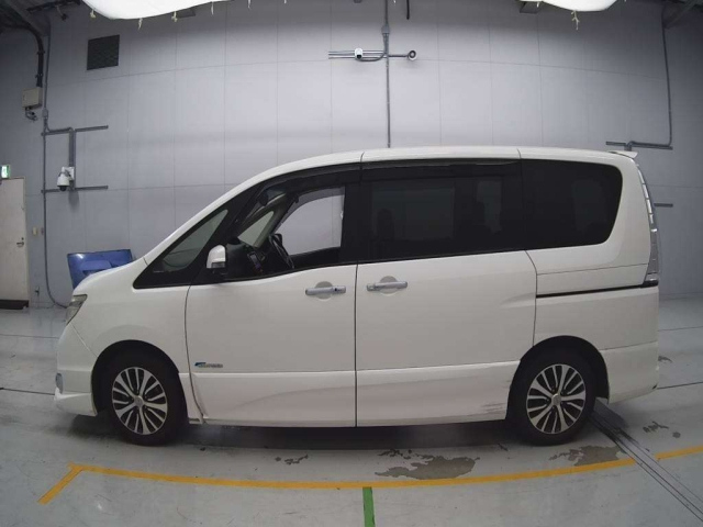NISSAN SERENA 2014