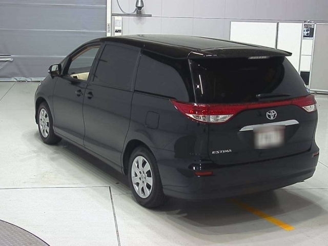 TOYOTA ESTIMA 2015