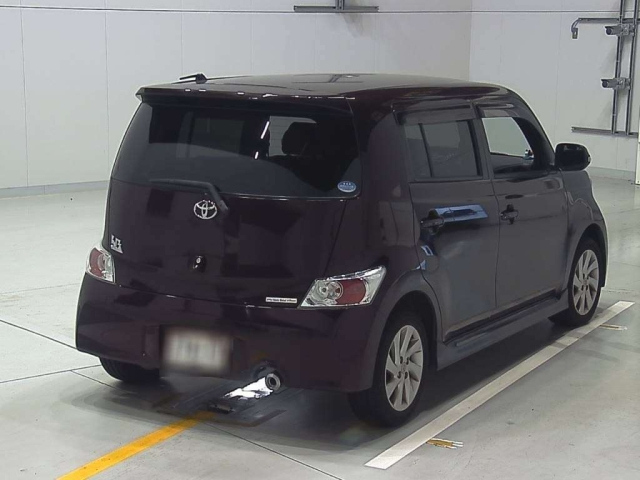 TOYOTA BB 2012