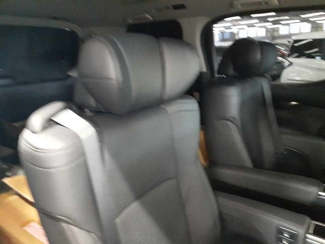 TOYOTA VELLFIRE 2019