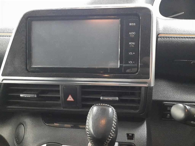 TOYOTA SIENTA 2016