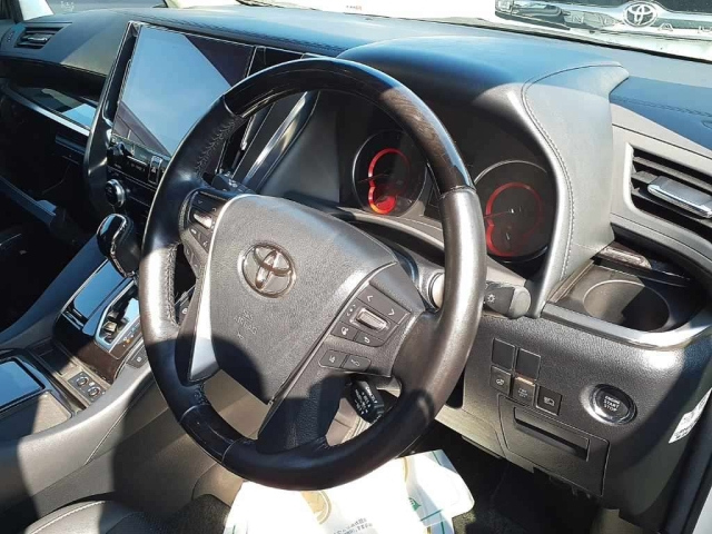TOYOTA ALPHARD 2020
