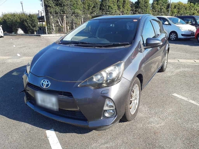 TOYOTA AQUA 2013