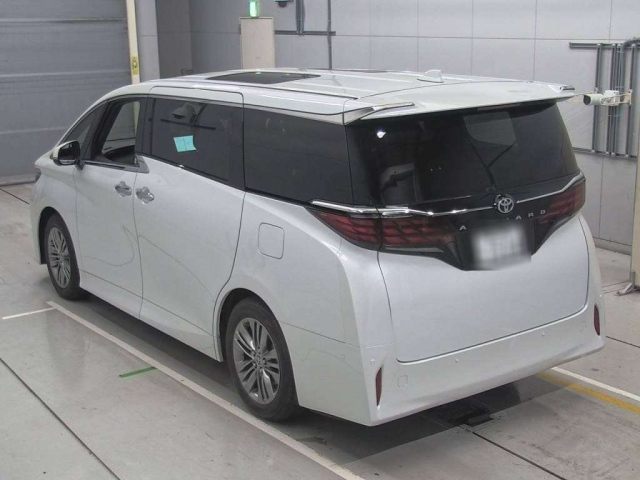 TOYOTA ALPHARD 2023