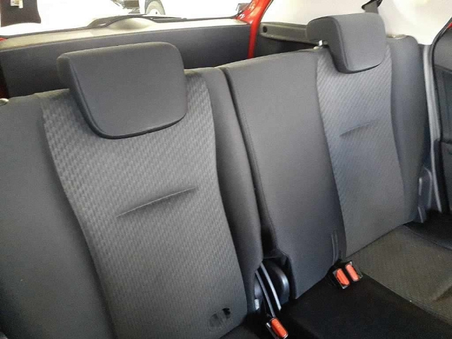 TOYOTA RACTIS 2011