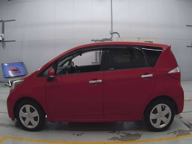 TOYOTA RACTIS 2011