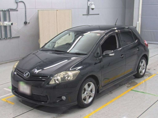 TOYOTA AURIS 2010