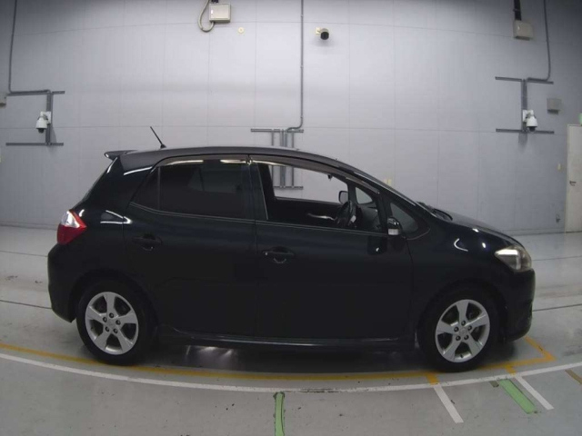 TOYOTA AURIS 2010
