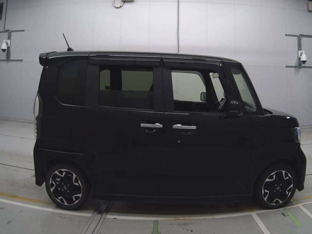 HONDA N BOX 2018