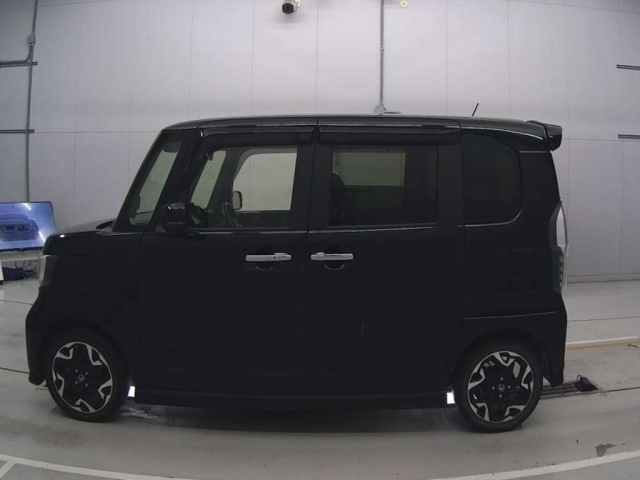 HONDA N BOX 2018