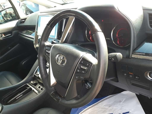 TOYOTA ALPHARD 2020