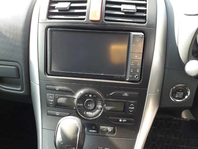 TOYOTA AURIS 2010