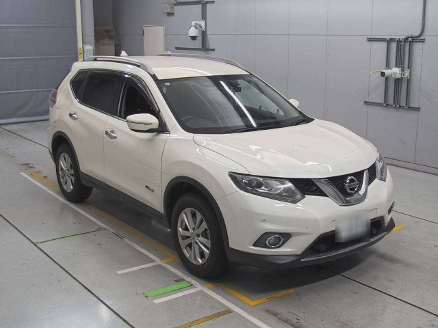 NISSAN X-TRAIL 2015