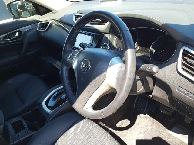 NISSAN X-TRAIL 2015